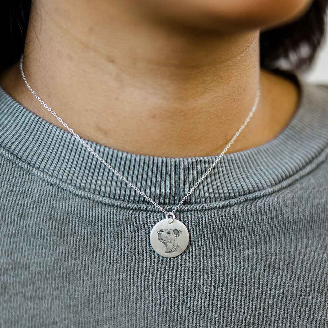 Engraved Pet Portrait Necklace – Love It Personalized